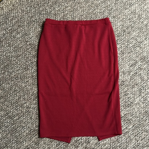 (#003) BURGUNDY PENCIL SKIRT - Picture 3 of 3